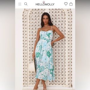 ✨NWT✨ Hello Molly “Stay By Your Side” Midi Dress Blue